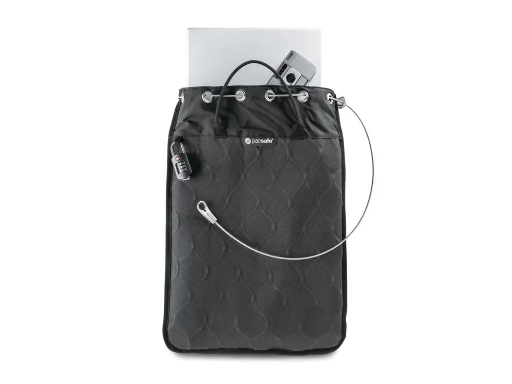 Akční Nabídka Taška PACSAFE TRAVELSAFE 12L GII black