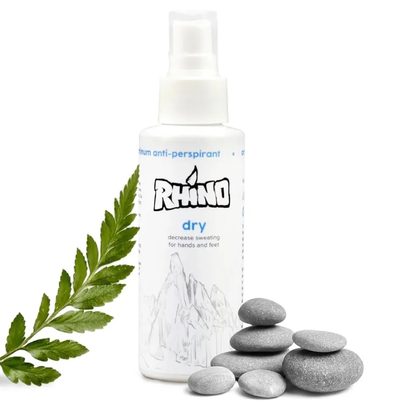 Pouze Dnes Sprej Rhino Skin Solution Dry Spray or Brush on 240 ml